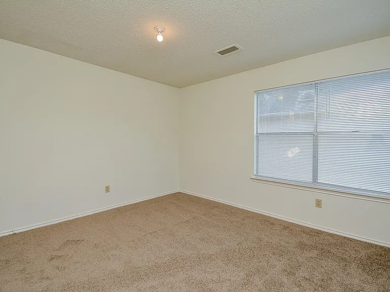 2314 Bent River Dr — Photo 14