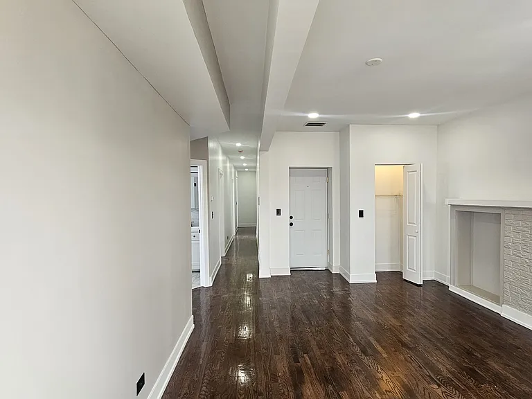 6915 S Peoria St #2 — Photo 6