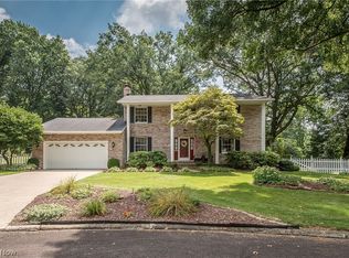 674 Greenbrier Cir NE, Massillon, OH 44646