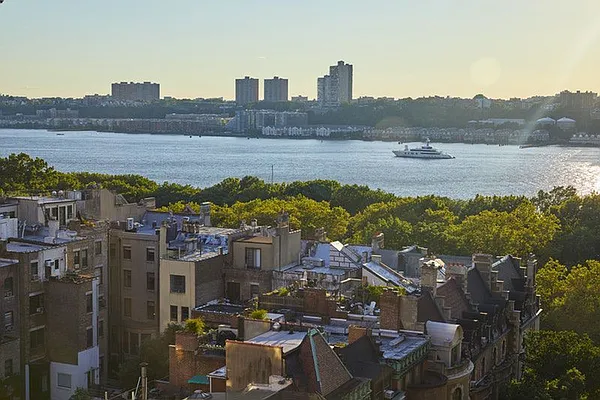 Rented by Brown Harris Stevens | media 39