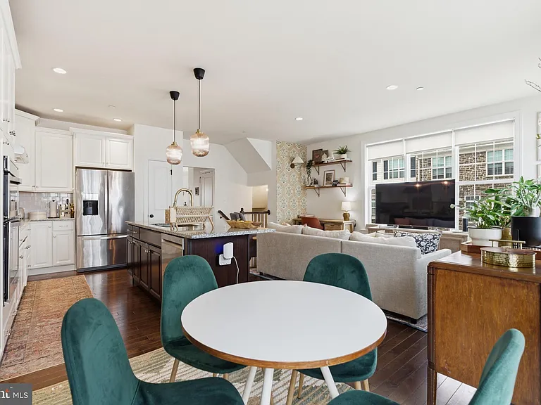 101 Murray Ln — Photo 16