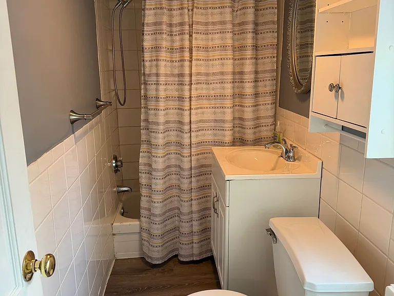 202 Enfield Ave #2 — Photo 5