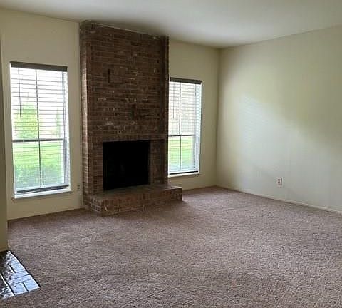 2nd image of 8339 Wednesbury Ln
