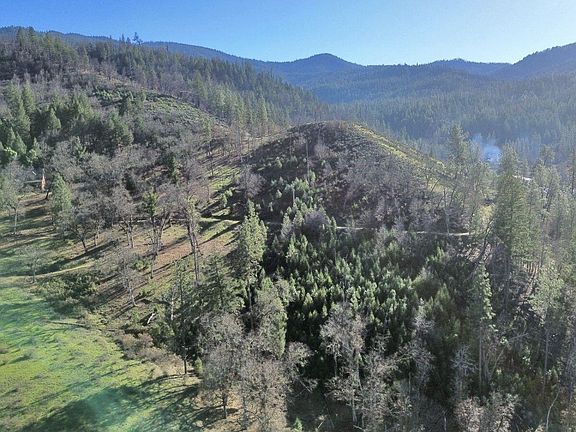 3rd image of 480 Oak Ranch Rd
