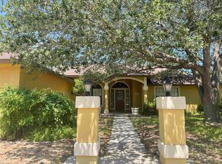 204 Mountain View Dr, Del Rio, TX 78840