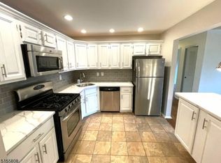 91 Woodward Ln, Basking Ridge, NJ 07920