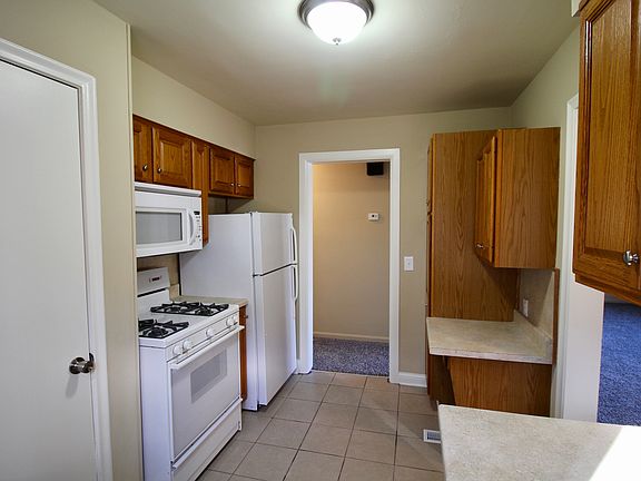 5th image of 26091 Belanger St