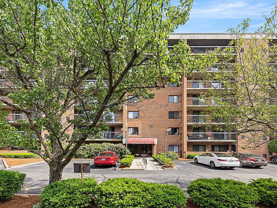 1st image of 289 Elm St #15