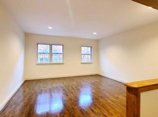10 Maujer St #2F, Brooklyn, NY 11206