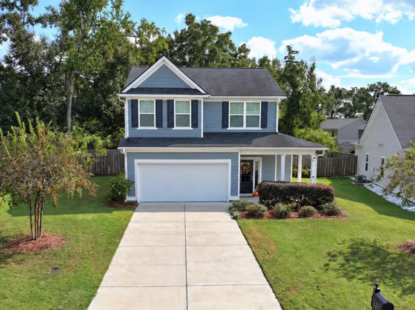 117 Wood Hill Dr, Smiths Station, AL 36877