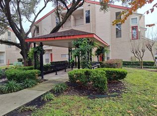 10855 Meadowglen Ln APT 928, Houston, TX 77042