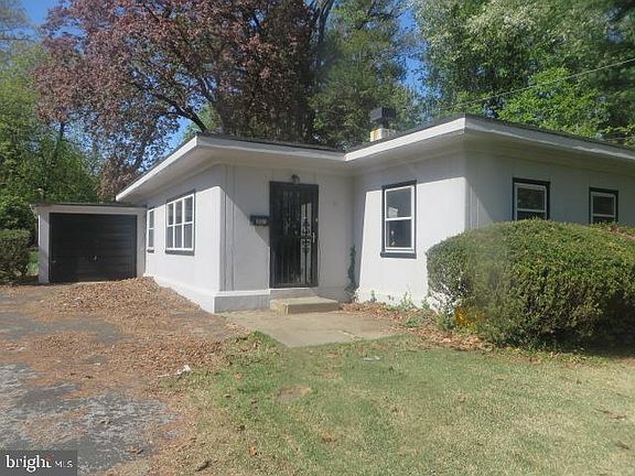 3rd image of 8200 Cheltenham Ave