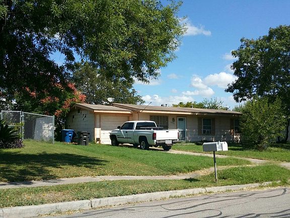 3rd image of 6235 Cedar Valley Dr