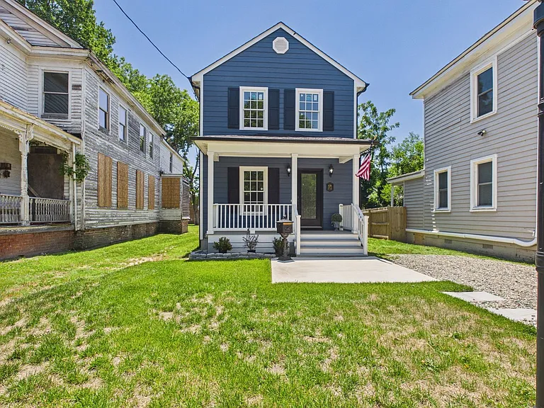 636 High St — Photo 1