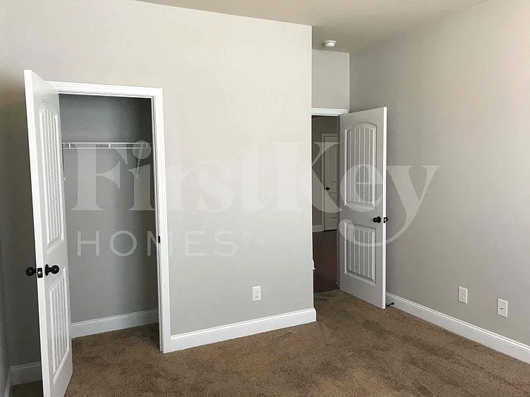 2022 Poplar Falls Ave — Photo 11