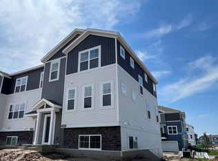 4714 Bottlebrush Ln, Excelsior, MN 55331