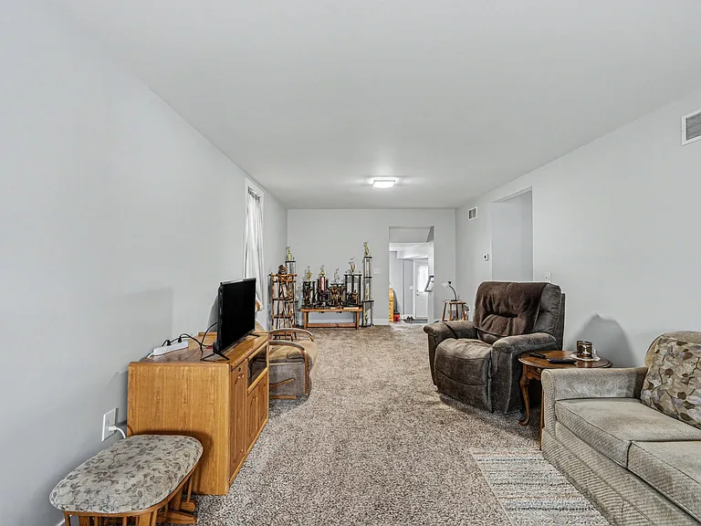 241 Helen Ave #A — Photo 7