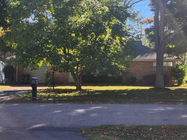7126 Lake St, Lexington, MI 48450