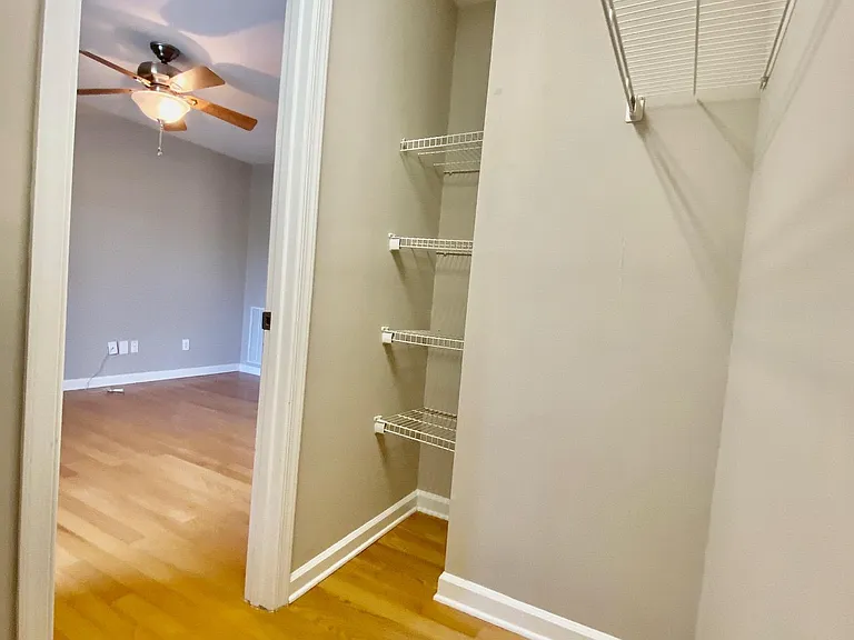 1001 Kingswood Dr #I — Photo 10