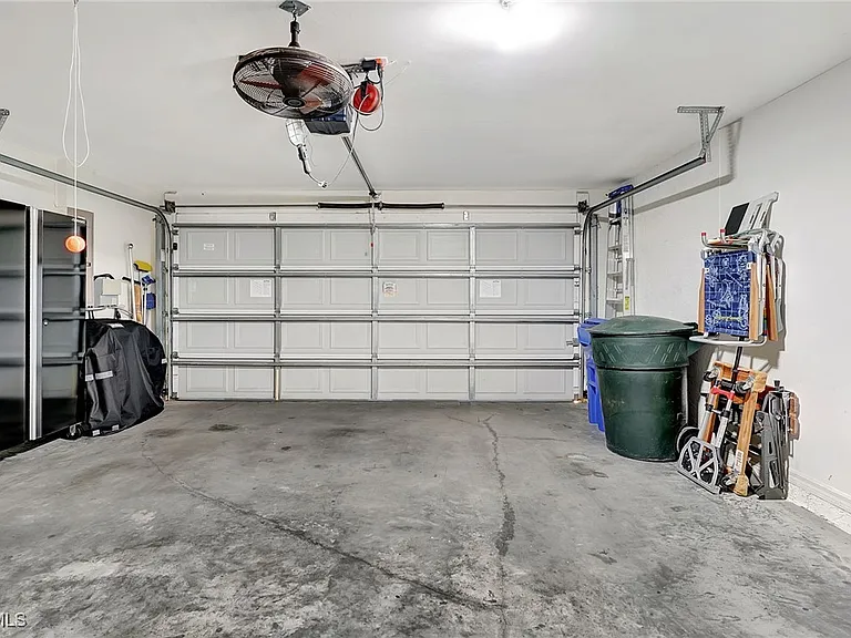 11041 Iron Horse Way — Photo 30