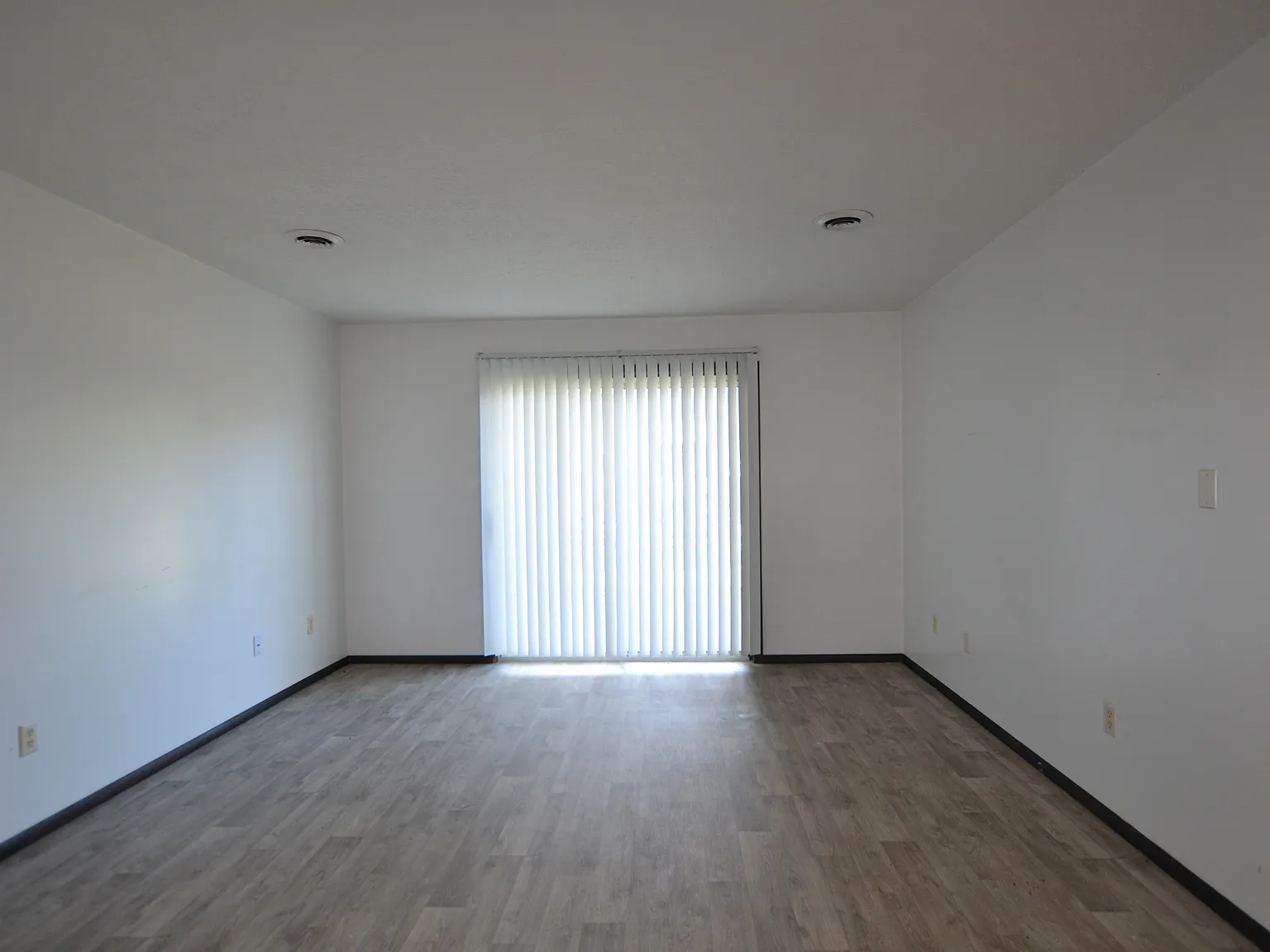 2 bed, $725 — Photo 3