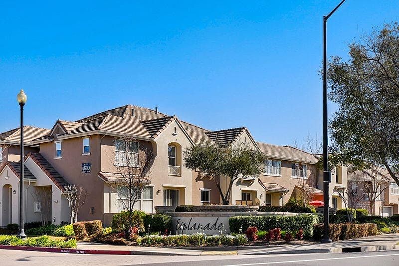 1st image of 1905 Esplanade Cir