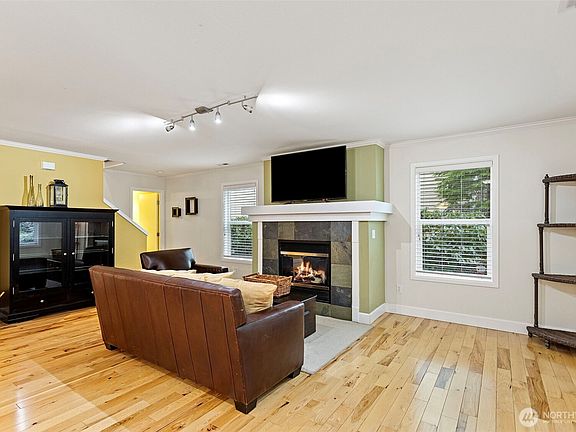 5th image of 36726 SE Gravenstein Court