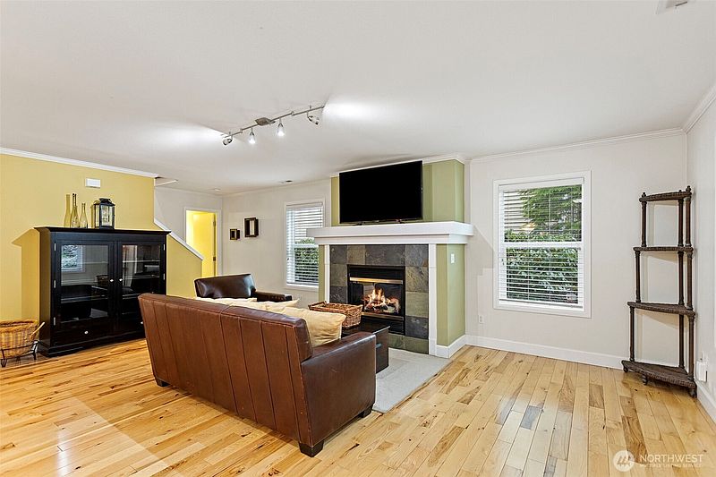 5th image of 36726 SE Gravenstein Court