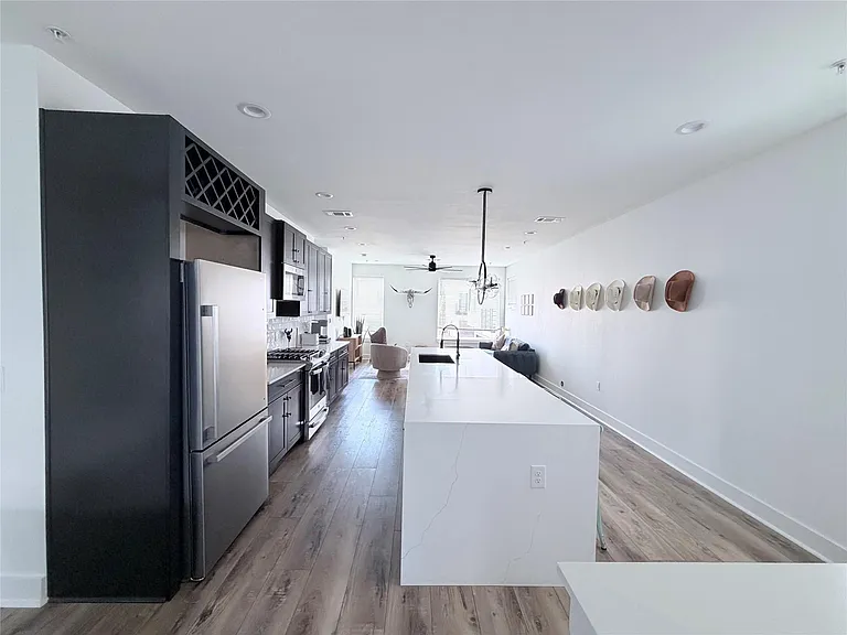 1417 Kramer Ln #24 — Photo 9