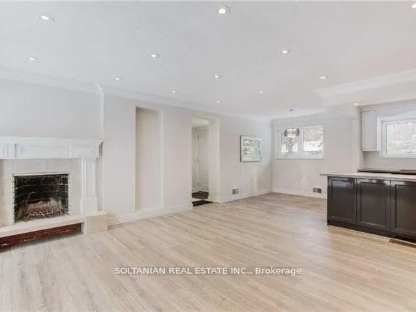 44 Tremont Cres, Toronto, ON M3B 2S2
