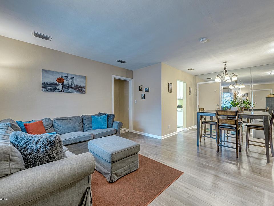 1st image of 6111 Wilson Blvd