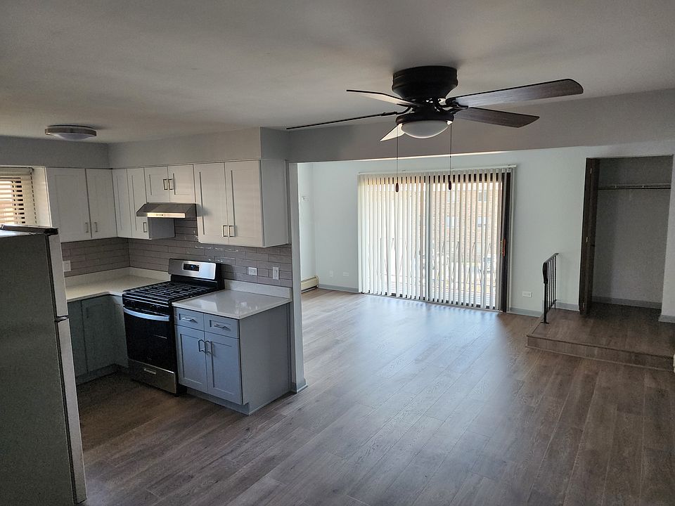 1st image of 15709 Terrace Dr #Oak