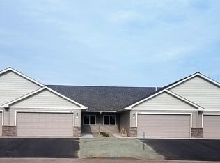 1551 Gunston Dr, New Richmond, WI 54017