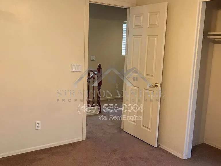 2919 S 93rd Ave — Photo 13