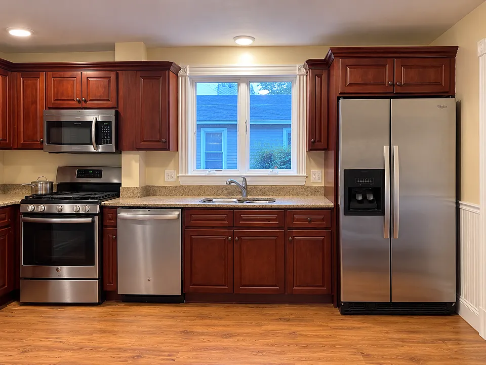 17 Milton Rd #1