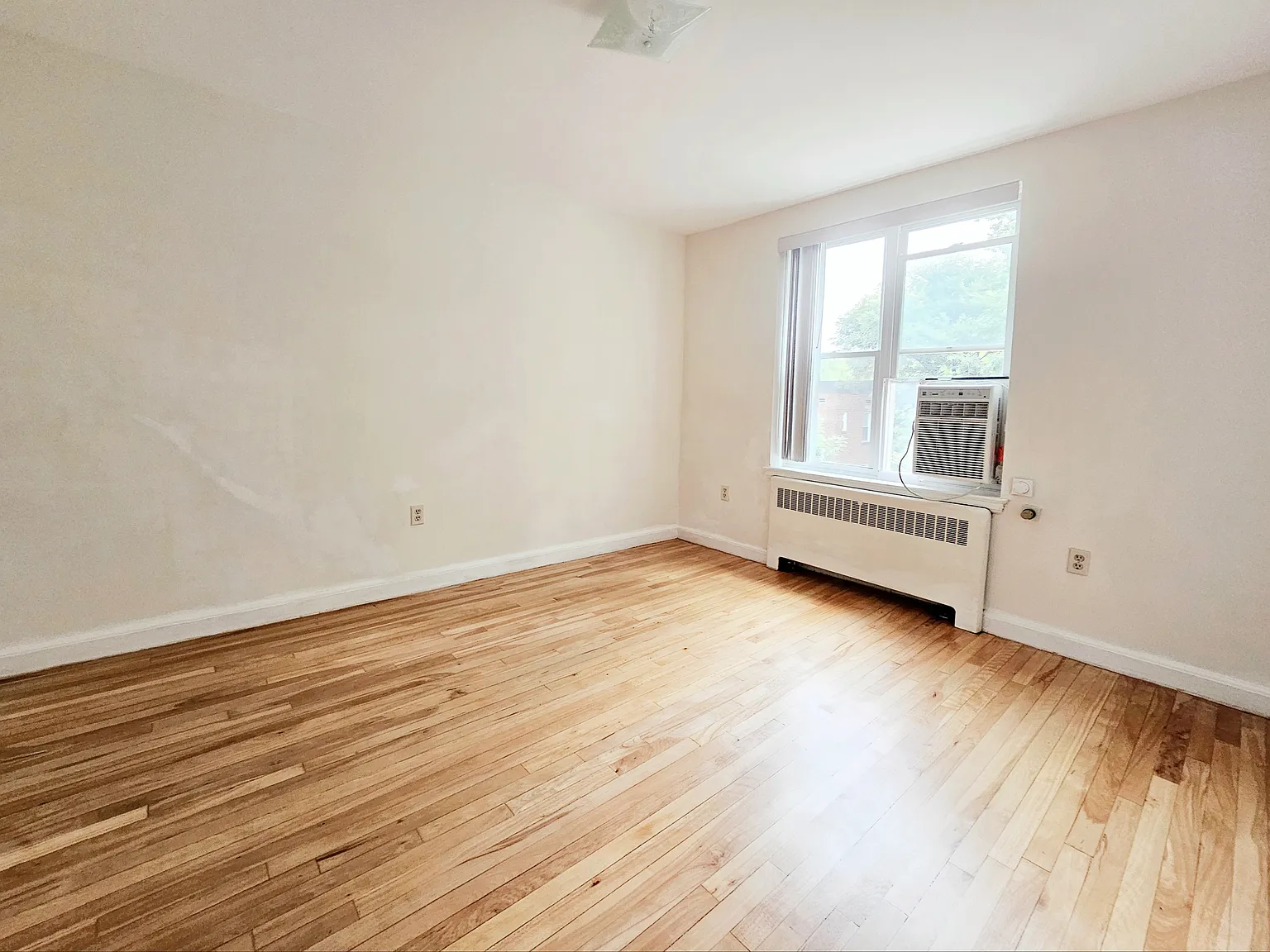 42 Dean Rd — Photo 3