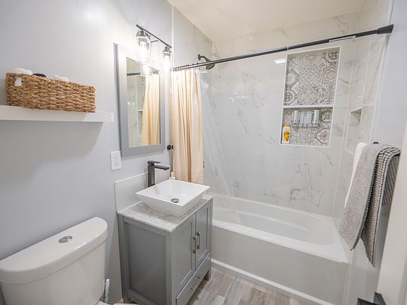 3rd image of 1887 Coolidge St #1885