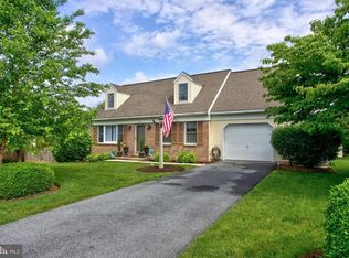 47 Country Ln, Landisville, PA