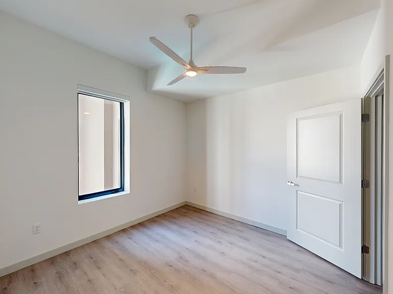 101 N Meridian — Photo 107