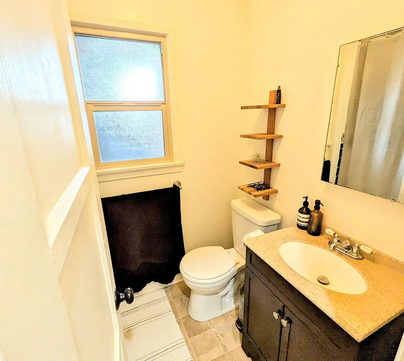 Studio, 360 sqft, $2,000 — Photo 3