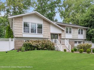 1802 Holbrook St, Oakhurst, NJ 07755