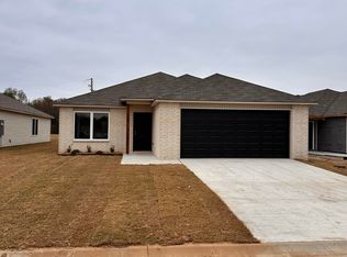 11 Sunny Oak Trl, Conway, AR 72032