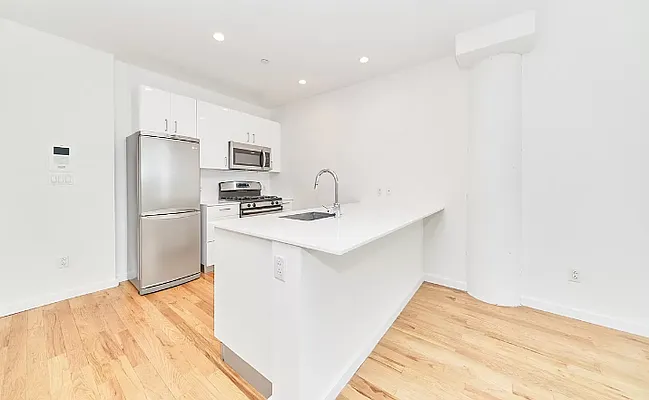 Rented by Living New York | media 21