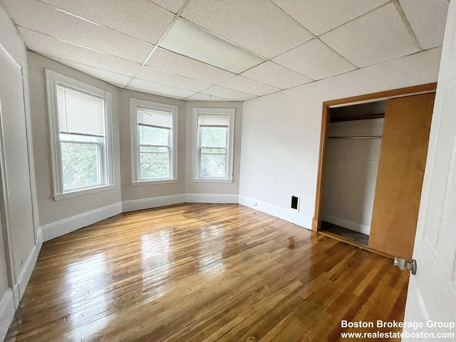 4 bed, $4,800 — Photo 3