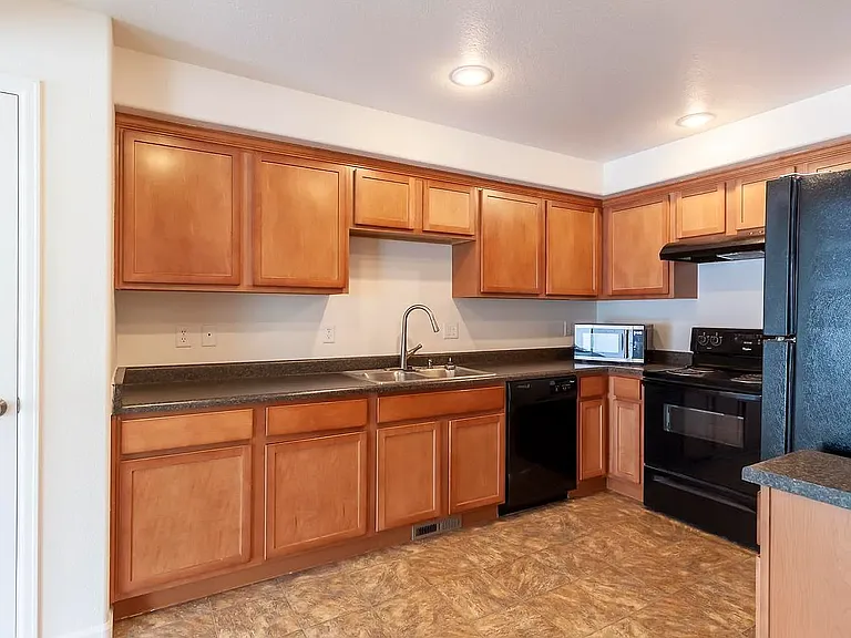 3816 Saddle Ridge Trl — Photo 23