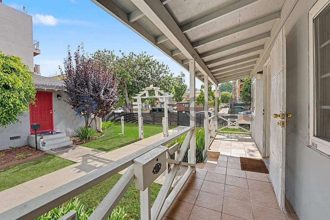 2 bed, 852 sqft, $2,500 — Photo 4