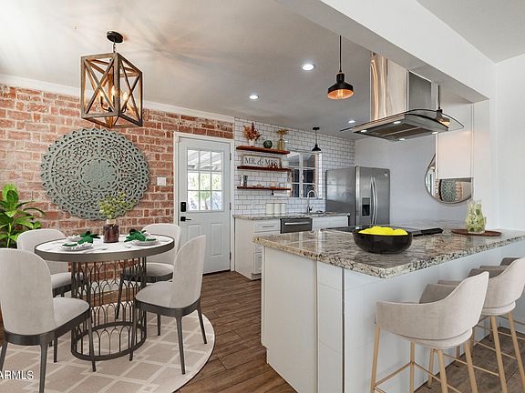 3rd image of 3024 N 21st Avenue