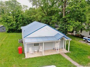 102 N Saint Louis St, Iberia, MO 65486
