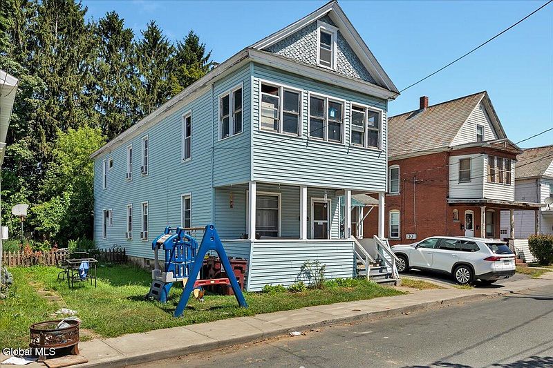 3rd image of 24 Green Street