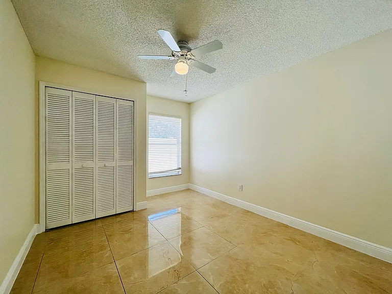 3909 Yellow Finch Ln — Photo 19